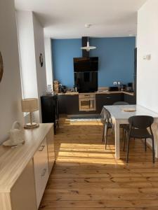 Appartements Beau T3 lumineux : La Couronne : photos des chambres