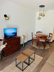 Appartements Appartement T2 avec piscine : photos des chambres