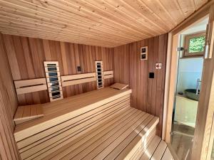 DESIREE with Sauna&HotTube at Potatoland Lux Resort 