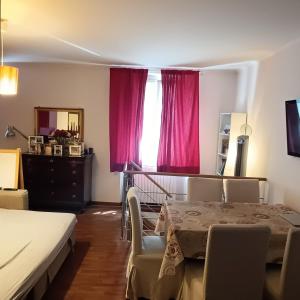 WelcomeHome FamilyApartment up to 4 adults and 1 child