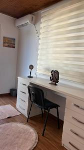 Cozy Little Holiday House