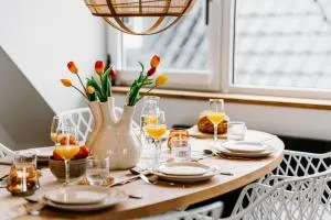 Lake House 10 - 4 Person Lake view Apartment! - Langweer