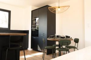 Maisons de vacances Maison contemporaine Plescop : photos des chambres