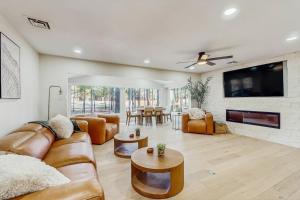 The Pinetop Modern Retreat