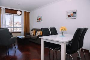 Luminoso y cómodo con parking by CABANA Rentals