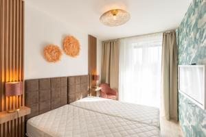 Lakeside 101 Apartment