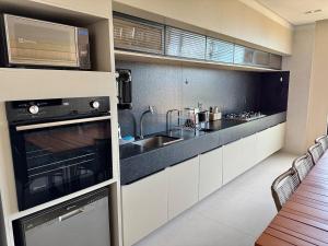 Apto 3 suítes Alto Padrão