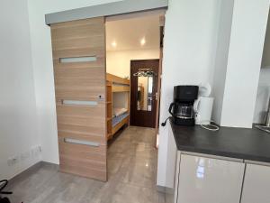 Lécrin - 4 pers - Neuf - Hyper centre - Plage à 2 min à pied