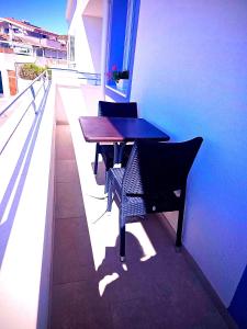 50 meters from the blue img19