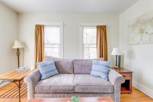 half Mi to Pier WFH-Friendly Apt in Maine!