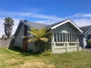 Henderson Hideout Hot Tub and Pet Friendly. - 芬代尔