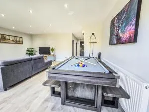 Forest Lodge North Chingford - Theydon Bois