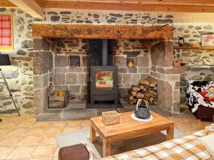 Maisons de vacances Le refuge de la vallee - 4 a 6 pers - proche de Salers : photos des chambres