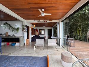 Casa à beira-mar em Ilhabela