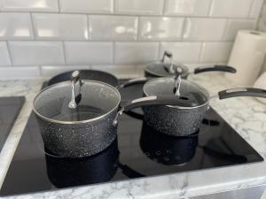 Chalkwell Aparthotel Short & Long Stays Welcome, Leisure , Relocation , Business Stays , Contractors