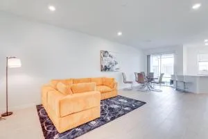 Lanai and Pool Access Central Sarasota Townhome! - The Meadows