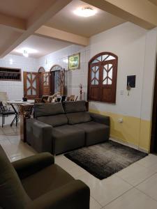 Casa de família em condomínio