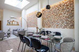 Villa Loft in Milan with Private Terrace & Jacuzzi