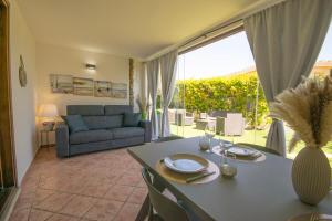 Veranda with Jacuzzi & BBQ 1 minute from the Beach img54