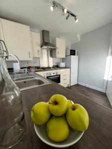 Modern 3 bed Semi-detached