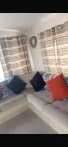 911 Caravan - Saint Osyth