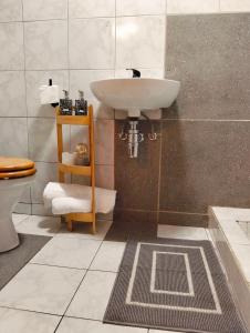 Aneiwa airport lodge