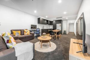 Luxury 1-Bedroom Apartment in Allara St Canberra