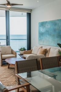 Depto de Lujo frente al Mar