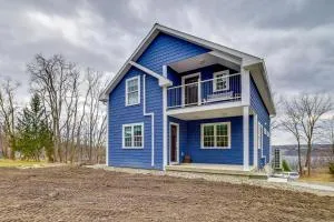 Seneca Lake Wine Trail Studio with Balcony and Views! - Himrod