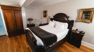 Butter milk falls inn - Pawling