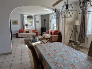 Charmant gîte de 160 m² dans une ferme près de Toul, à 30 min de Nancy, avec terrasse et jardin privé - FR-1-584-65 - 默兹河畔帕尼