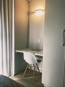 Cozy Studio in Woodstock Quarters