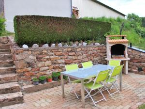 Maisons de vacances Gite familial avec piscine, ideal pour randonnees et peche, proche Gerardmer et cretes vosgiennes - FR-1-589-238 : photos des chambres