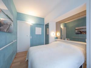 Apartment in Knokke near the Beach