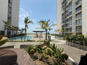 Lujoso apto con vista al mar, en salinas del mar