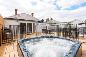 Wilson Cottage - Historic Charm meets Modern Comfort - 4hvězdičkové hotely ve městě Sandy Bay