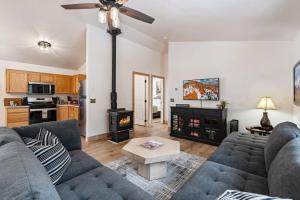 Duck Creek Village Inn