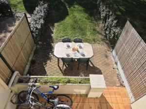 Appartements Confortable duplex avec terrasse, proche plage et commerces - St Brevin l'Ocean - FR-1-364-43 : photos des chambres