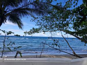 De BOUGENVILLE Tulap Beach Front