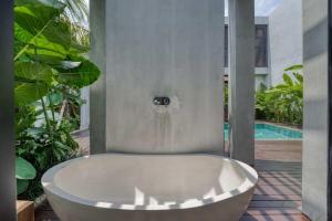 Nomad Villa 3BR Brand New in Padonan, Canggu