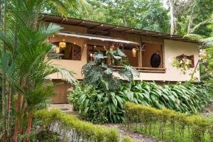 Casa De Luz Bohemian home