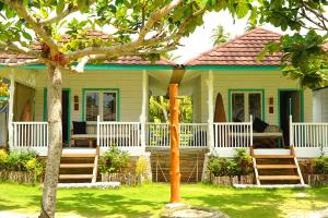 Katiet Beach Resort Mentawai, Lances Right HTS