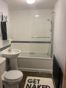 Lovely 2 bedroom flat with free parking and WIFI