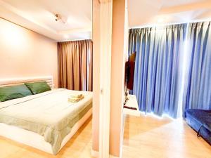 Finn Room Plus 38 sqm & The Patio by BHB