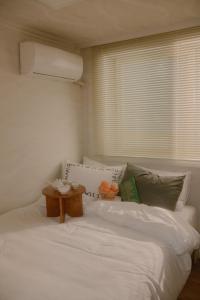 Hongik Univ Station Greenery Terrace House