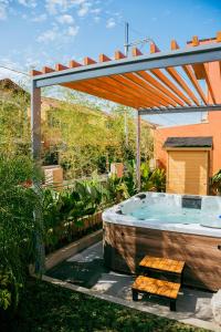 Love, Lourdes Villa - Ubytování bez kategorie ve městě Imus