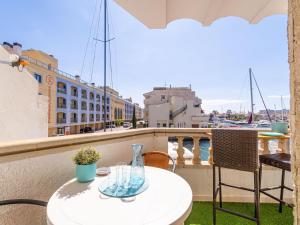 Apartamento con vista al canal – Caballito Goertz. - HISP-288-68