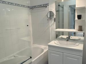 Appartements Charmant 3 pieces avec terrasse pres de la plage et parking securise - FR-1-487-379 : Appartement