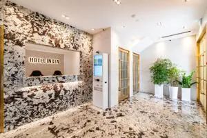 수원 호텔 인스타 - Yongin