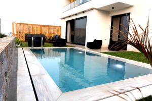 Destino Sea View Villa with private pool - 4hvězdičkové hotely ve městě Goúrnai